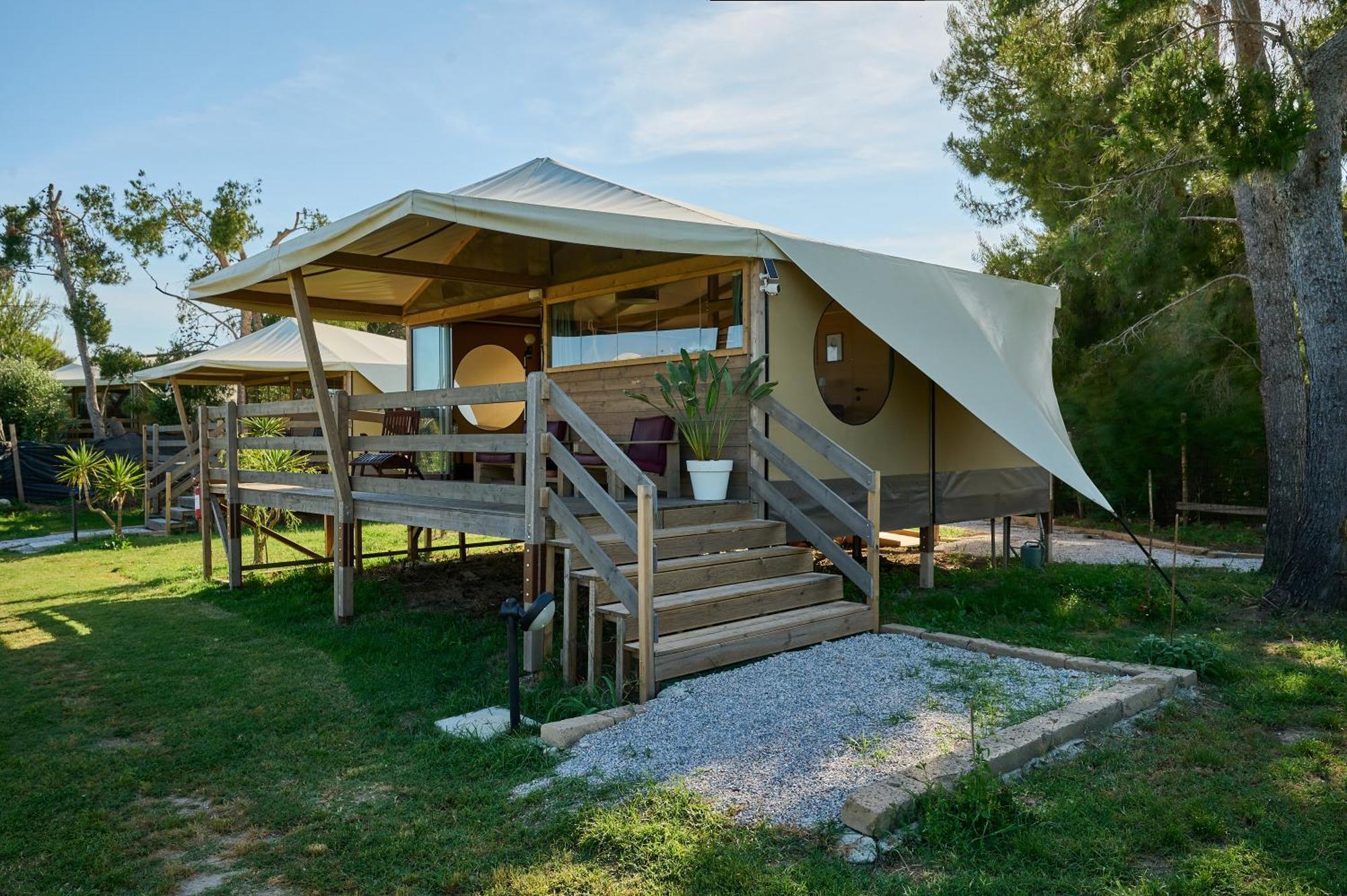 Suite Glamping Vicino Al Mare Piombino Exterior foto